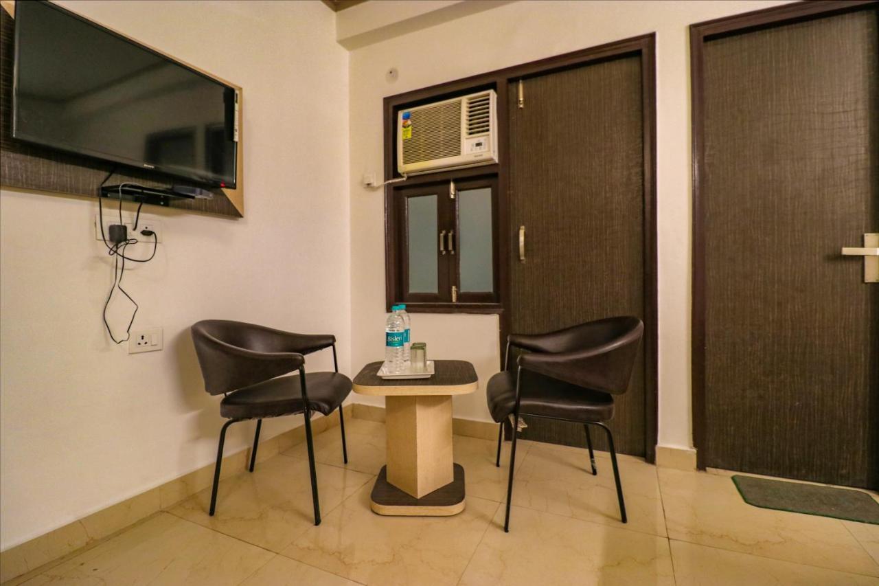 فندق Fabexpress Dolphin International Near Delhi Airport نيودلهي المظهر الخارجي الصورة